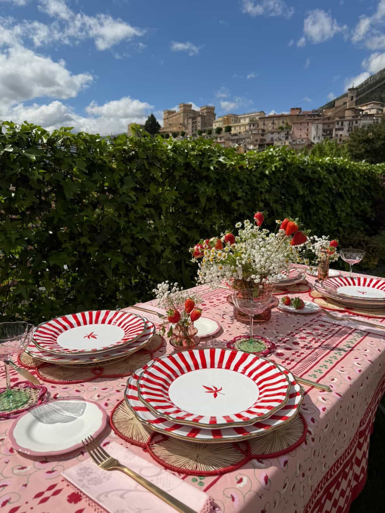 La Leccia Zig-Zag Tablecloth in Dark Pink