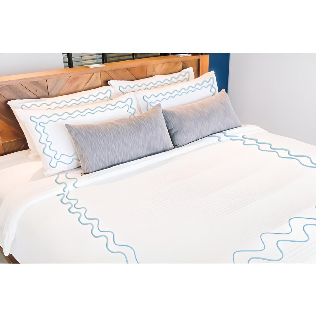 Double Wavy Embroidered Duvet Cover Set - 100% Cotton